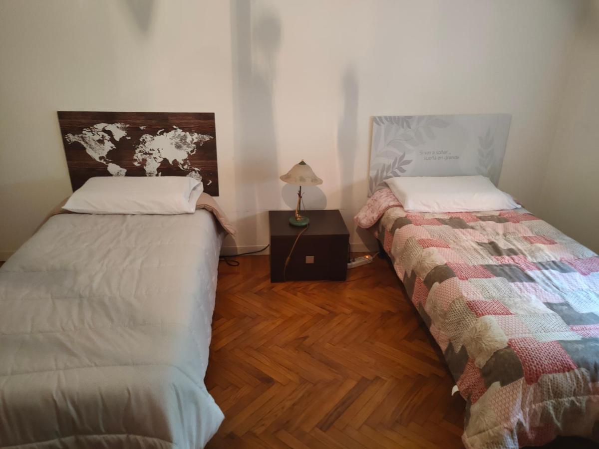 Apartamento Casa - House Xavier Una Casa Famigliare , Dame Entra Solo Chi A Un Bel Cuore , Non'E Il L'Intero Alloggio Solo Stanze E Bagno Turín Exterior foto